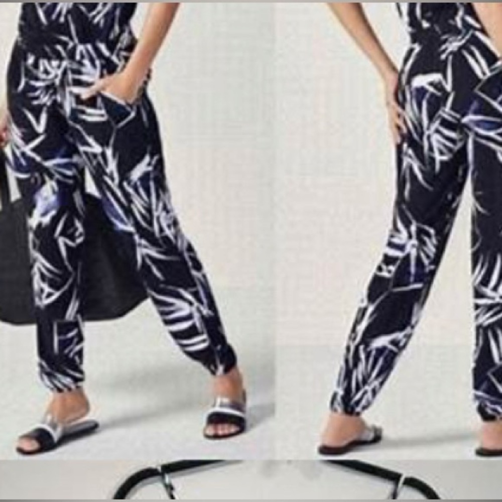 Fabletics Black & White Tropical Print Joggers